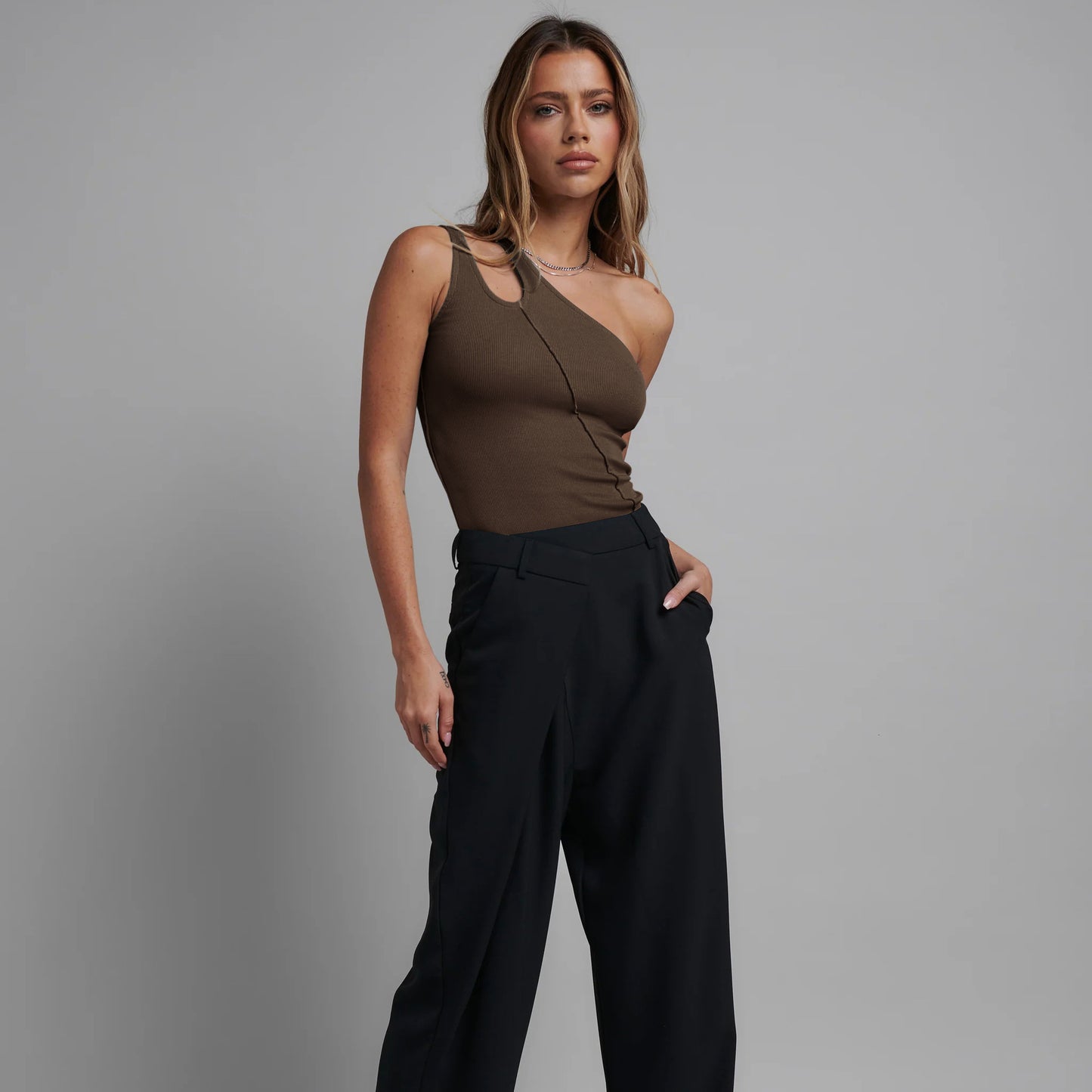 Body asymétrique - Basique essentiel marron femme