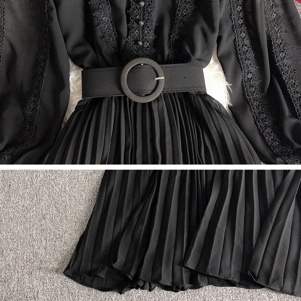 Robe longue plissée avec ceinture
