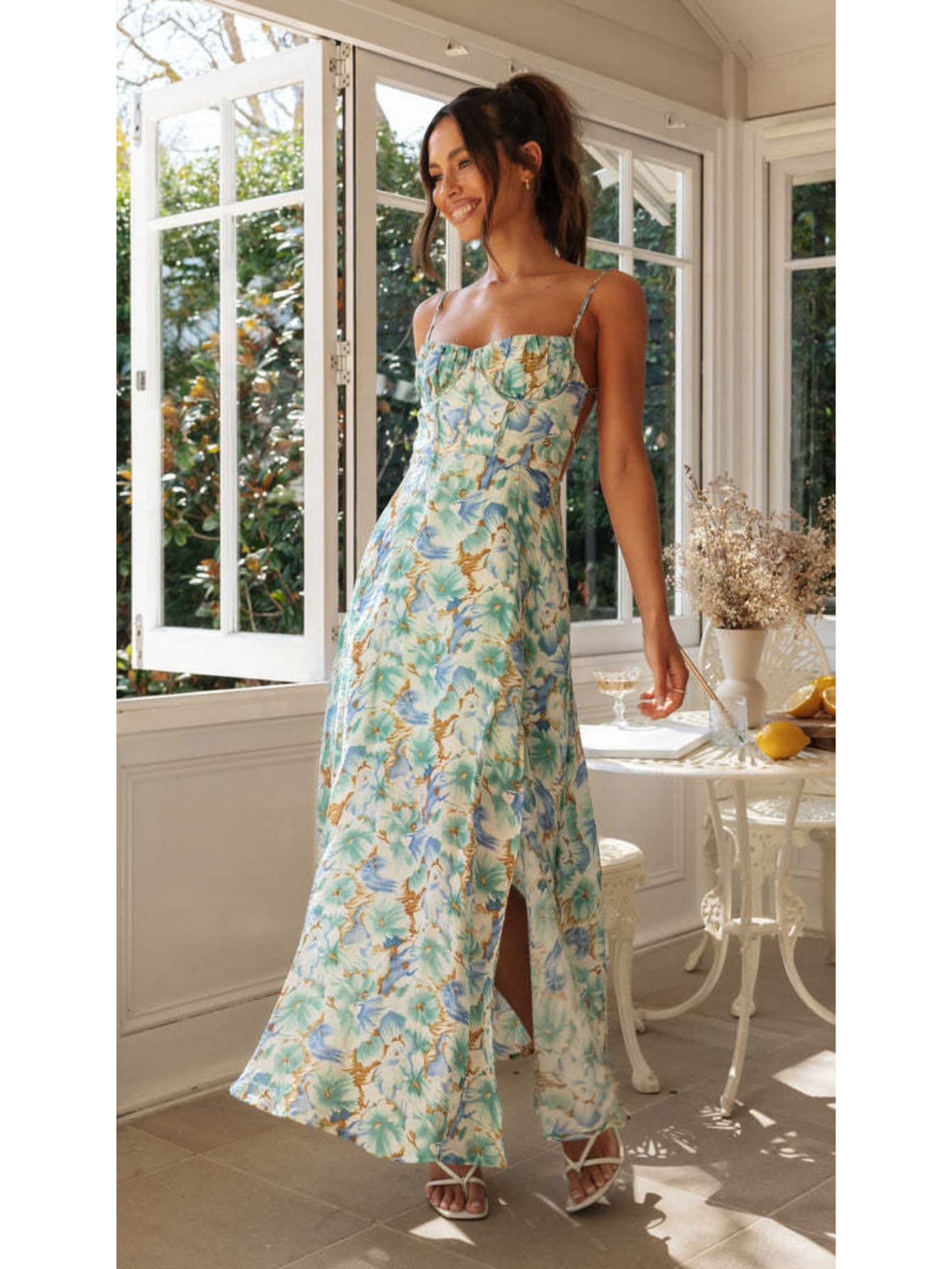 Robe dos nu imprimé floral devant stylé