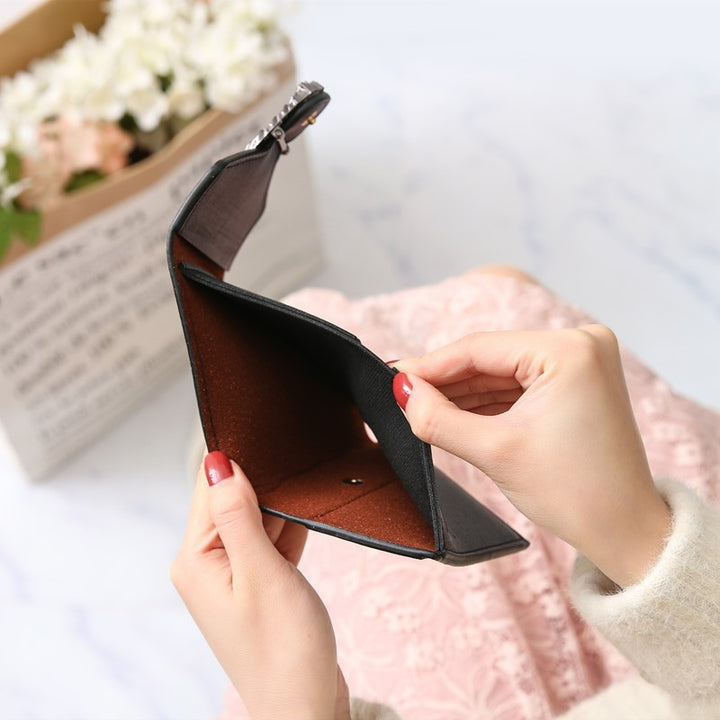 Petit portefeuille chic intérieur