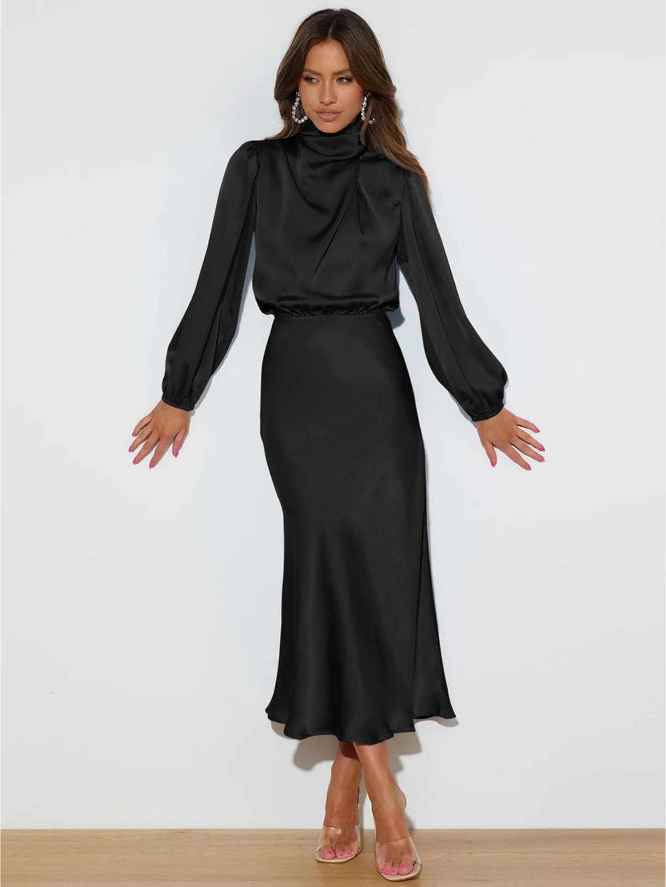 Robe longue chic satin noir