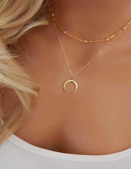 collier lune tendance