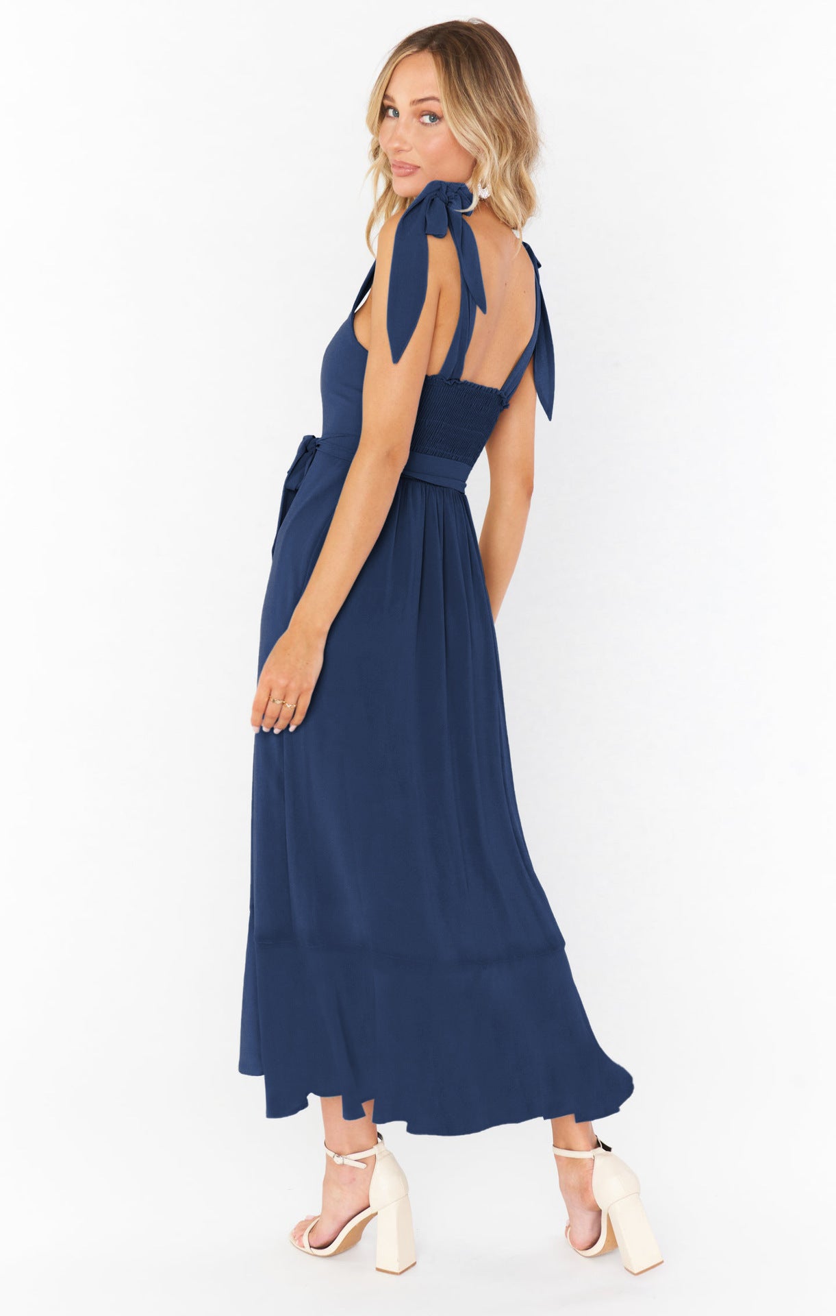 Robe bohème chic pour mariage bleu marine dos